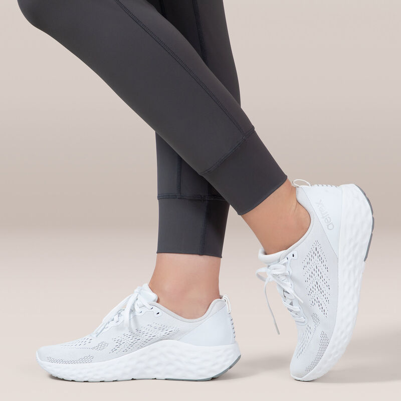 Danika Arch Support Sneakers White - Aetrex Middle East